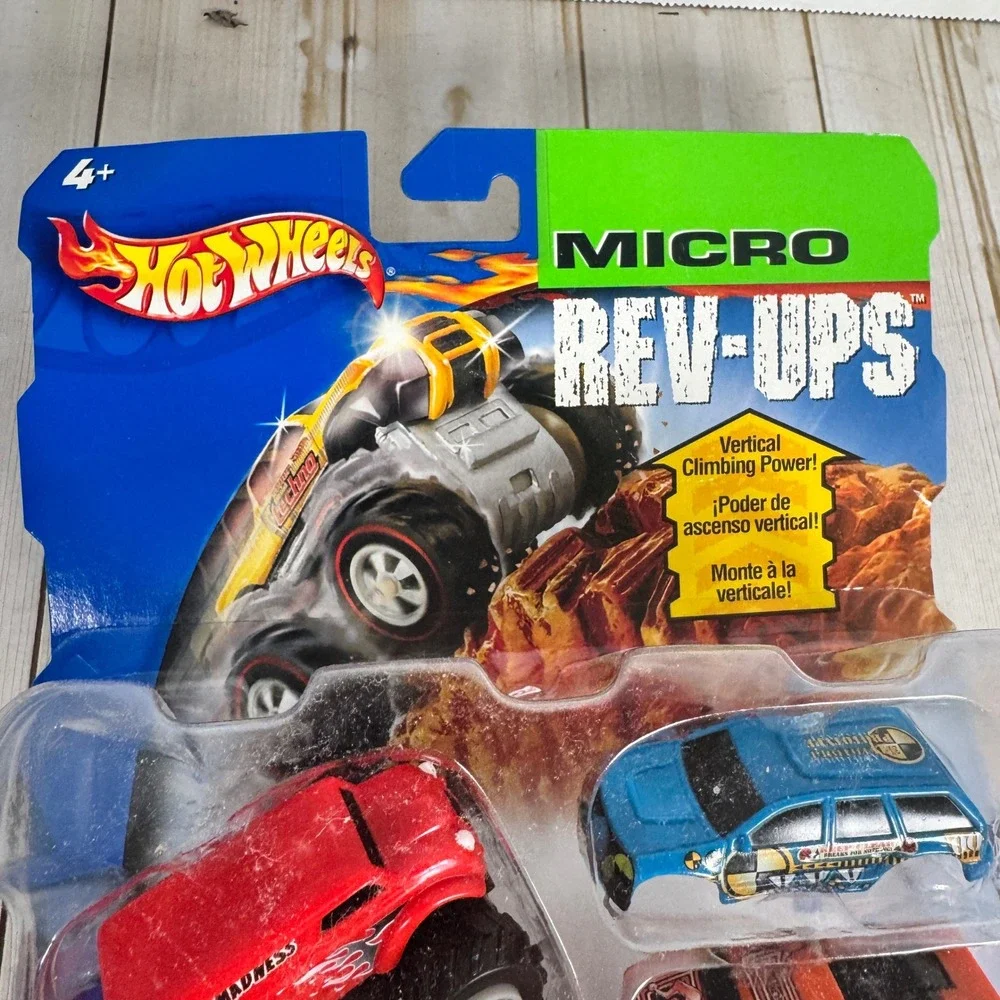 Hot Wheels Micro Rev-Ups Udder Madness Red Monster Truck Mattel 57457 2002 New